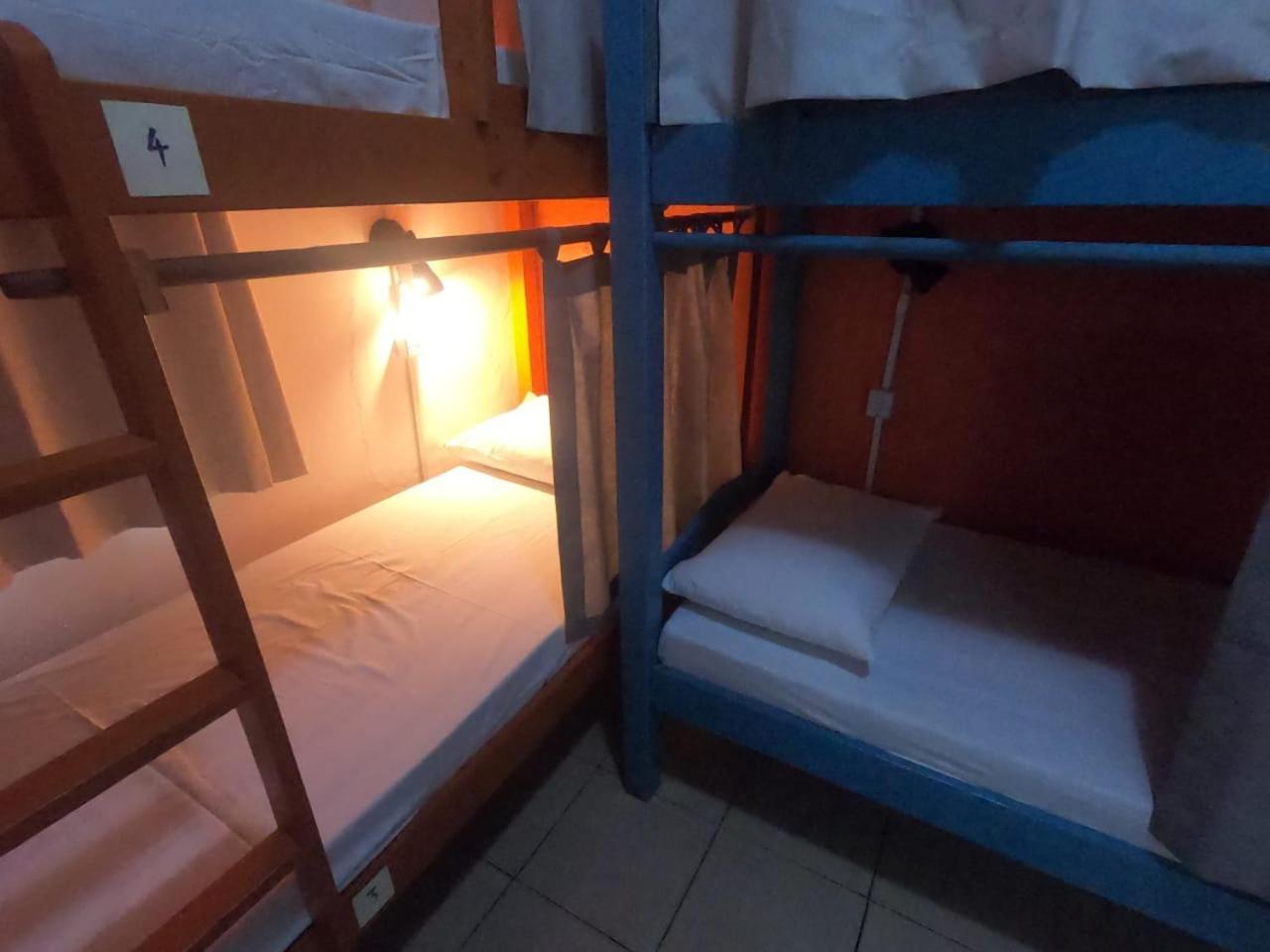 Casa Swell Hostel Фернанду-де-Нороння Екстер'єр фото